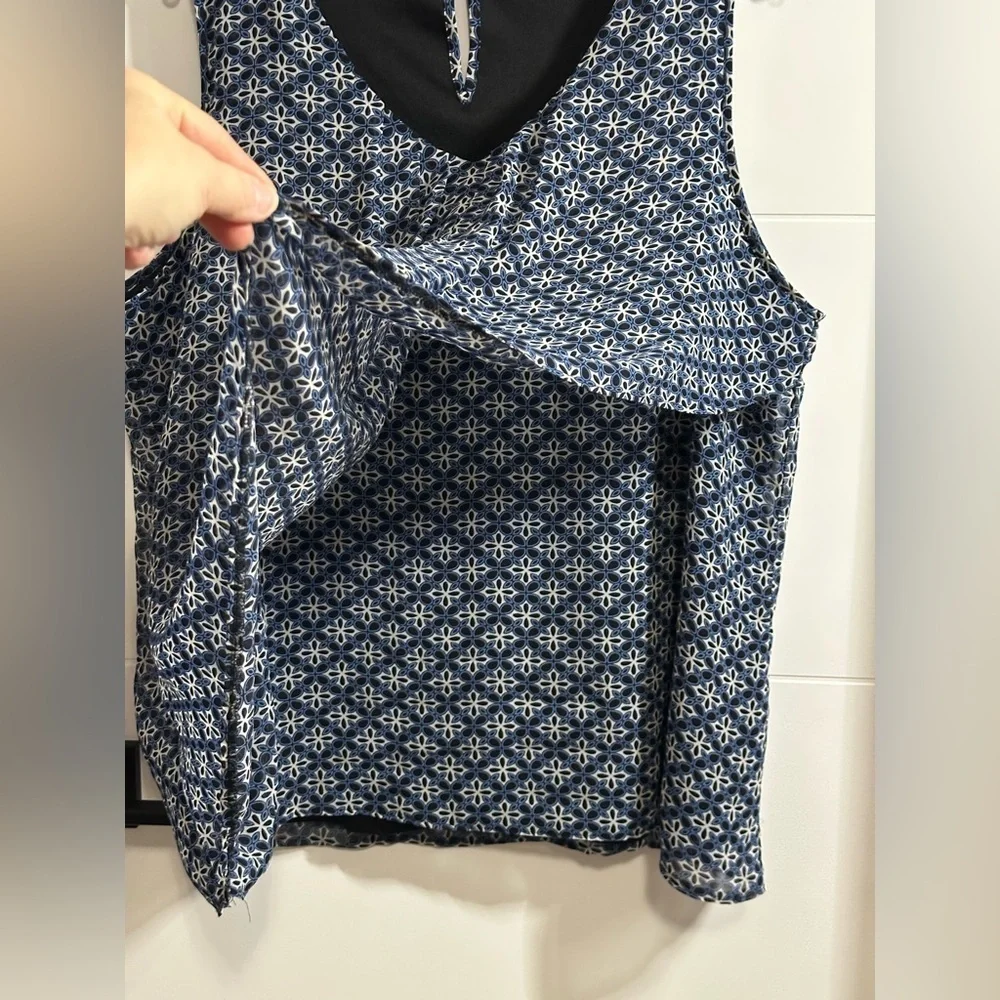 🌟Like New🌟 Ricki's: Women’s Sleeveless Top- Size 16 - Picture 5 of 5